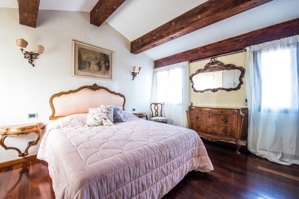 Attic Behind St. Mark's Square Apartamento Venecia