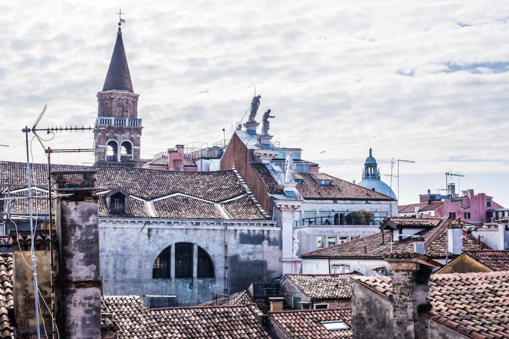 Apartamento Attic Behind St. Mark's Square *
